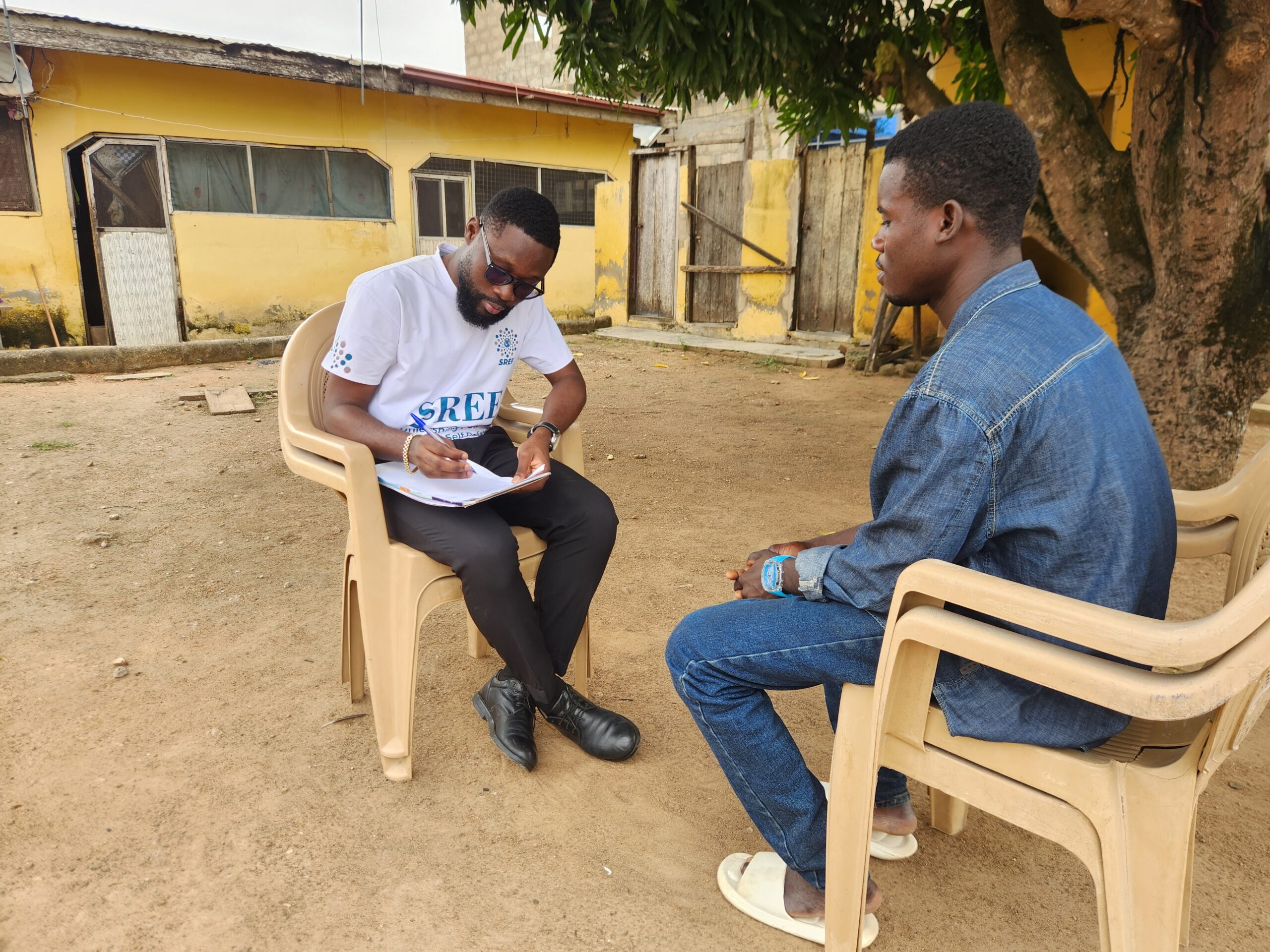 An SREF mentor meeting with beneficiaries in Ghana