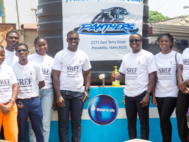 SREF staff and volunteer team group photo
